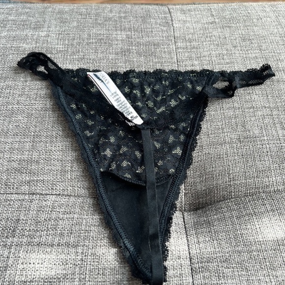 Victoria’s Secret Thongs - Picture 5 of 5
